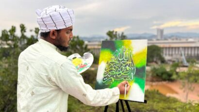 মালয়েশিয়ায় আরবি ক্যালিগ্রাফিতে নিজেকে খুঁজে পেলেন ইয়াছিন ফরাজী #3